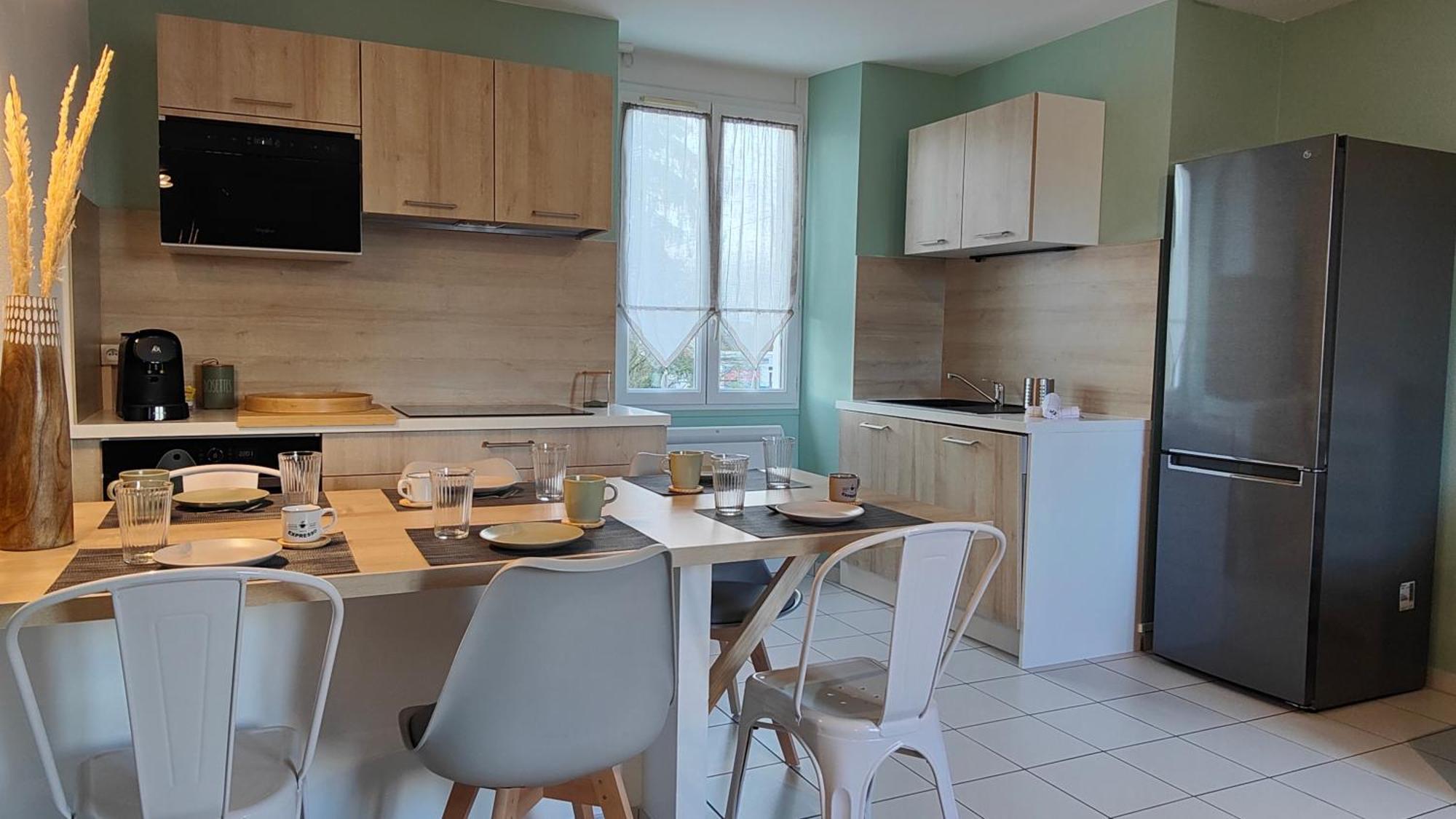Appartement Centre-Ville Proche Lac, Ocean, Vignes Lesparre-Médoc Extérieur photo